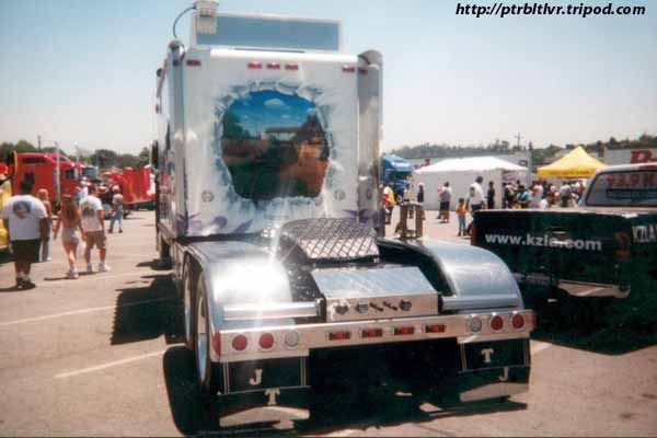 www.ShowTruckMagazine.com